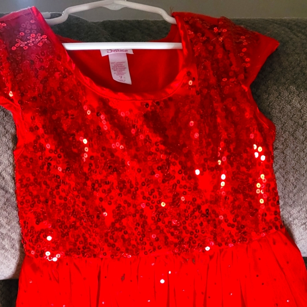 Girl's holiday dress
